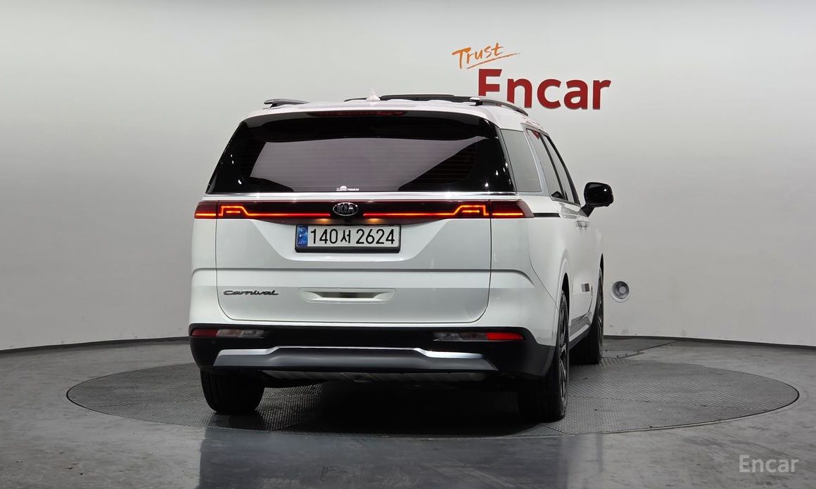  Kia Canival