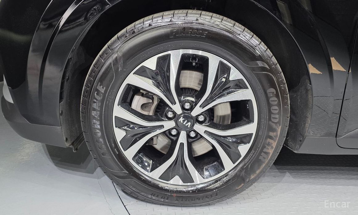  Kia Canival