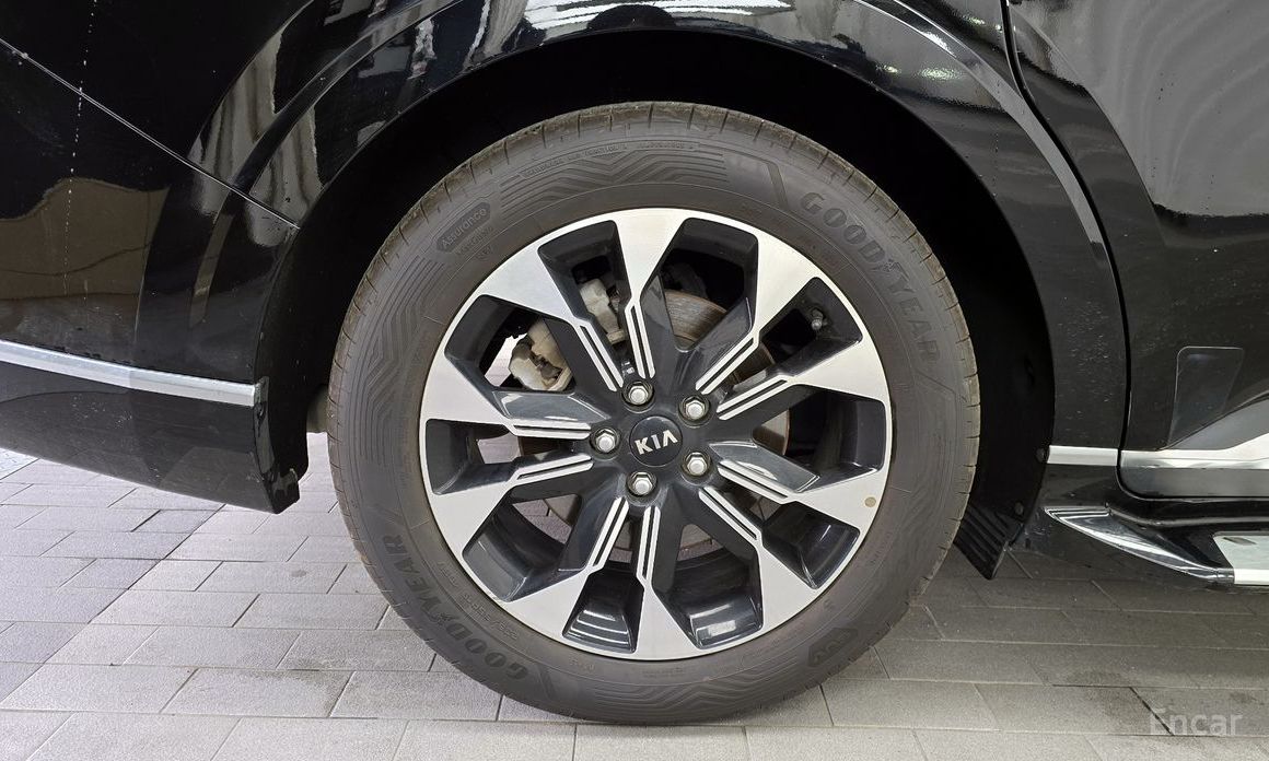  Kia Canival