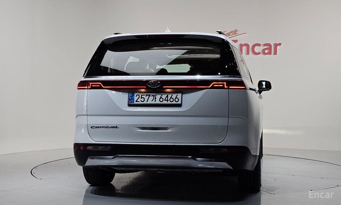  Kia Canival