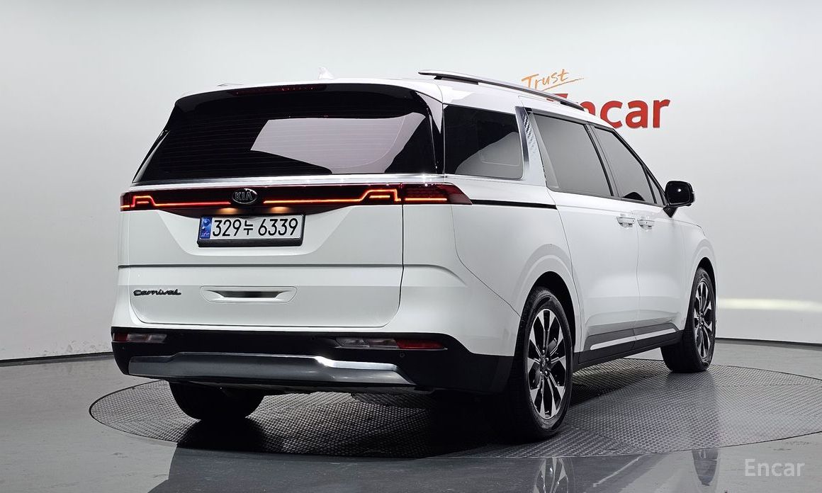  Kia Canival