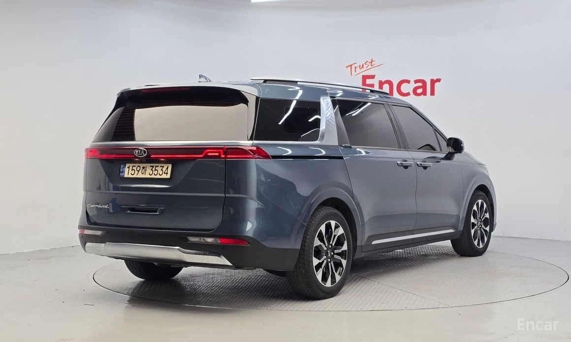  Kia Canival