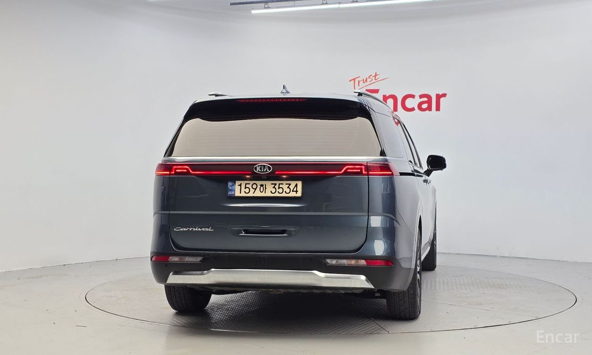  Kia Canival
