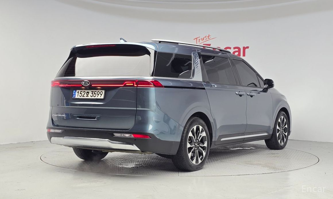  Kia Canival