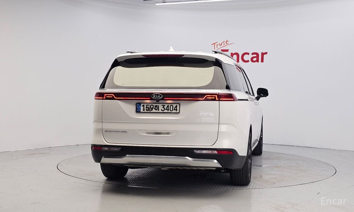  Kia Canival