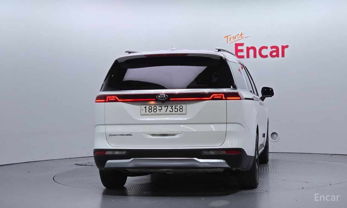  Kia Canival