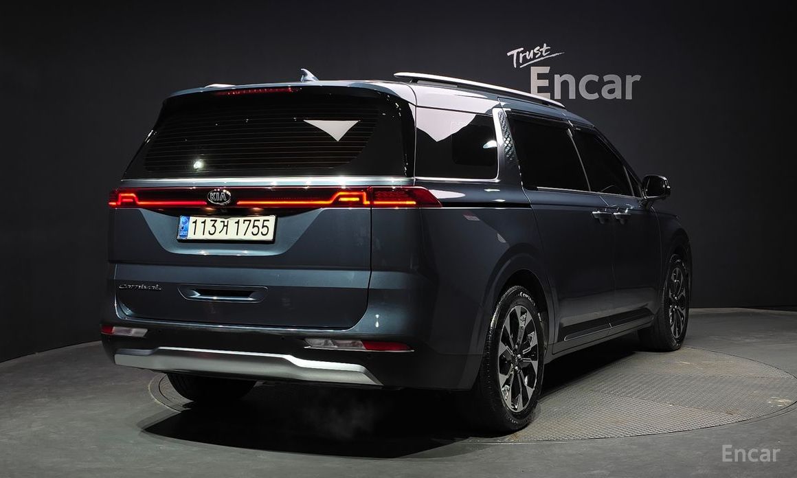  Kia Canival