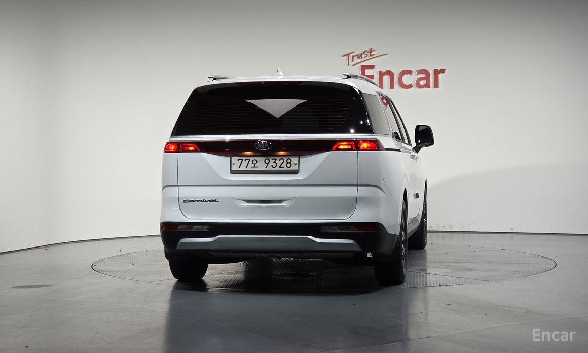  Kia Canival