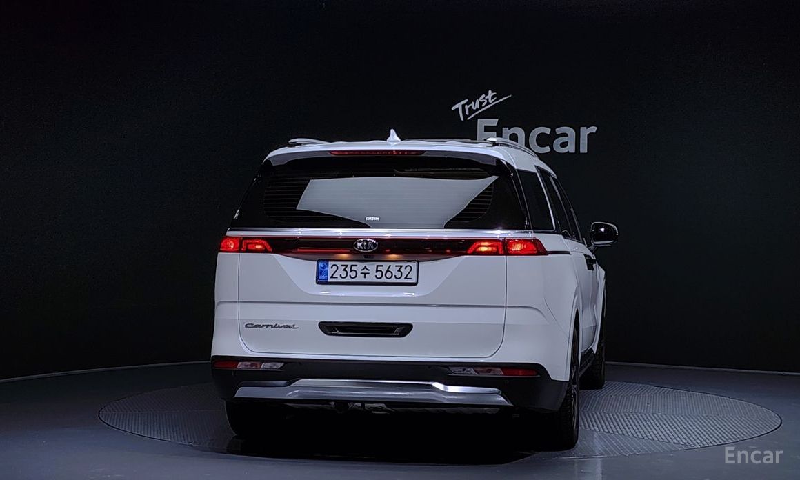  Kia Canival