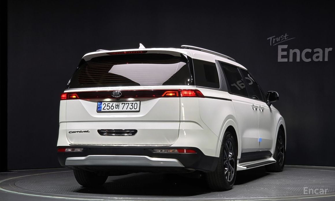  Kia Canival