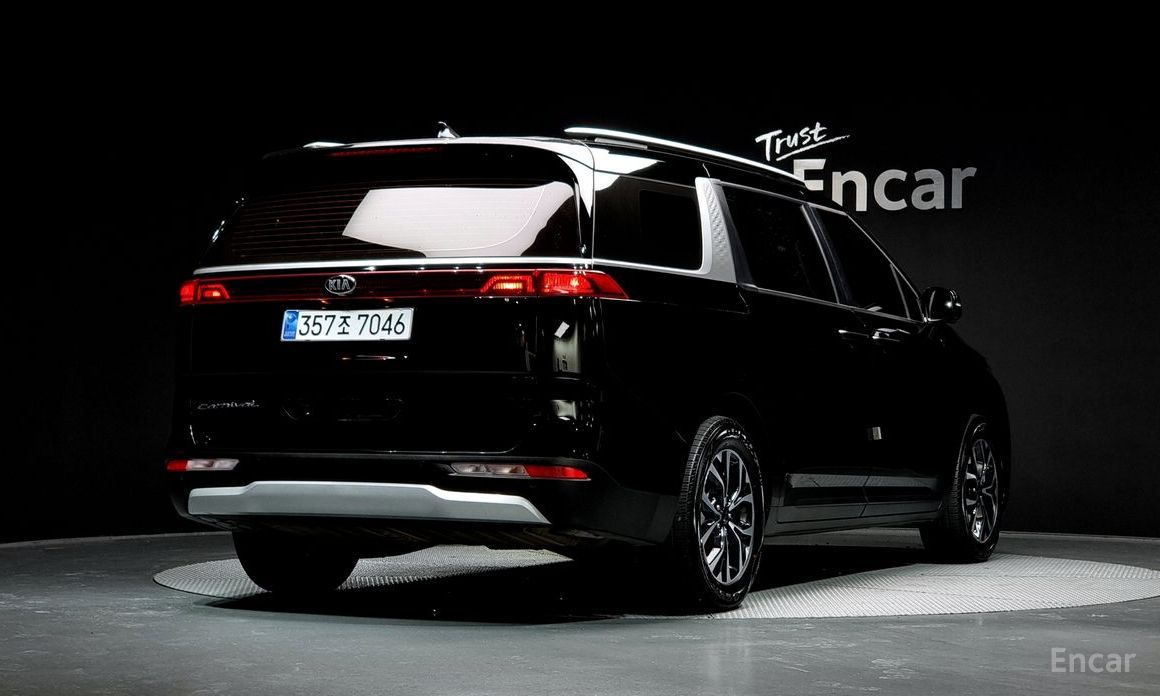  Kia Canival