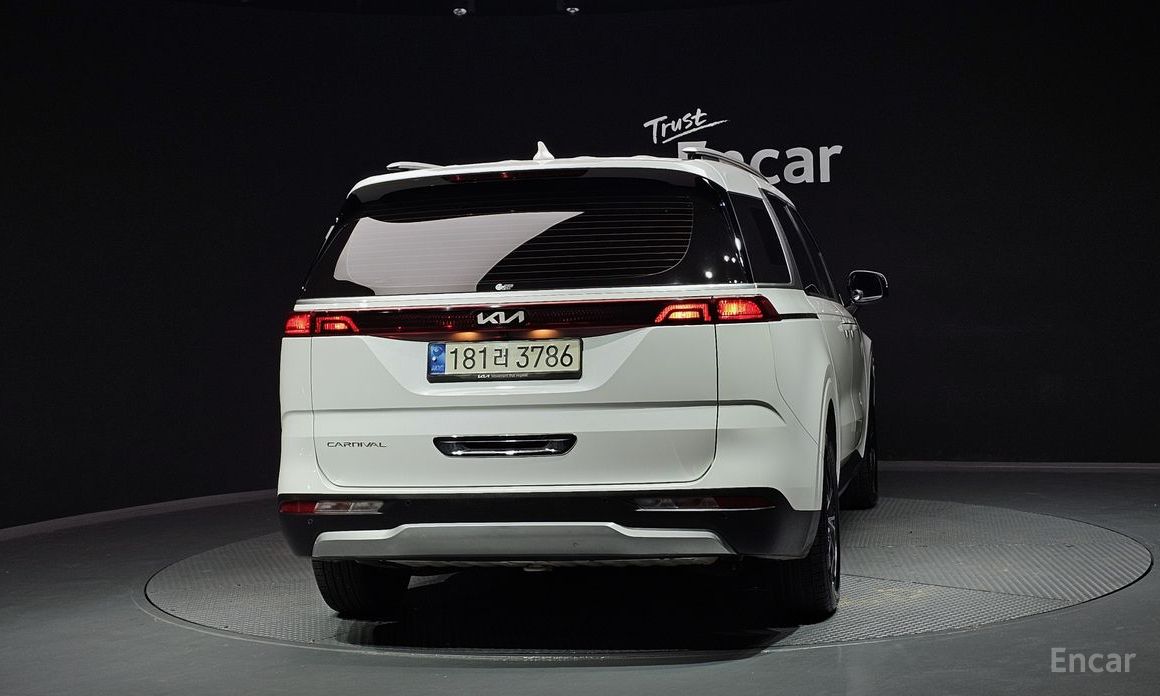  Kia Canival