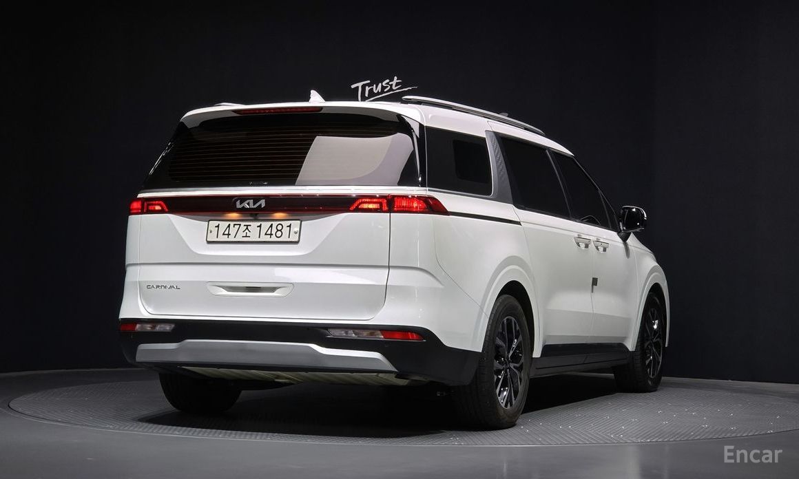  Kia Canival