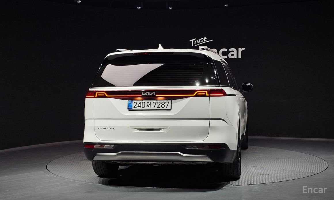  Kia Canival
