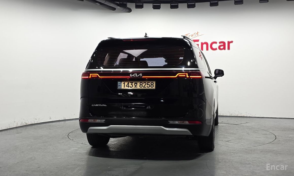  Kia Canival