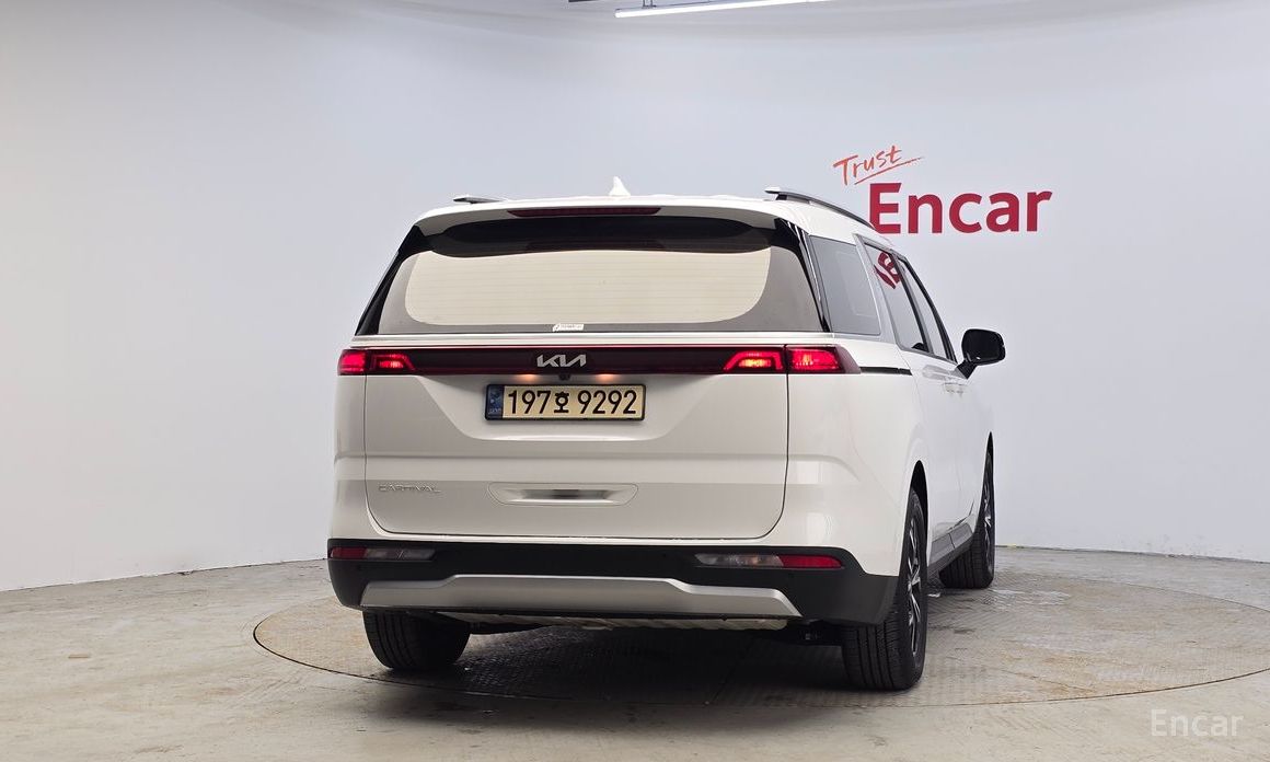  Kia Canival