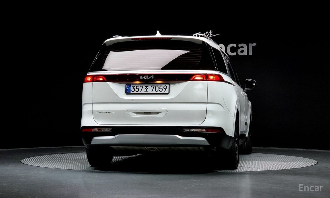  Kia Canival