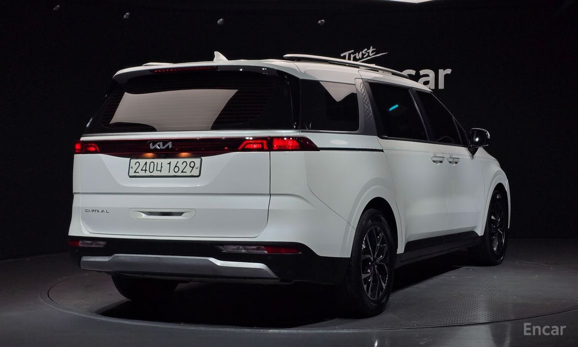  Kia Canival