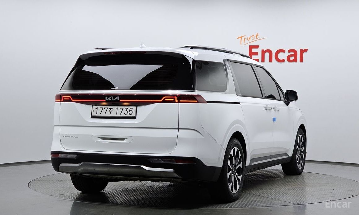  Kia Canival