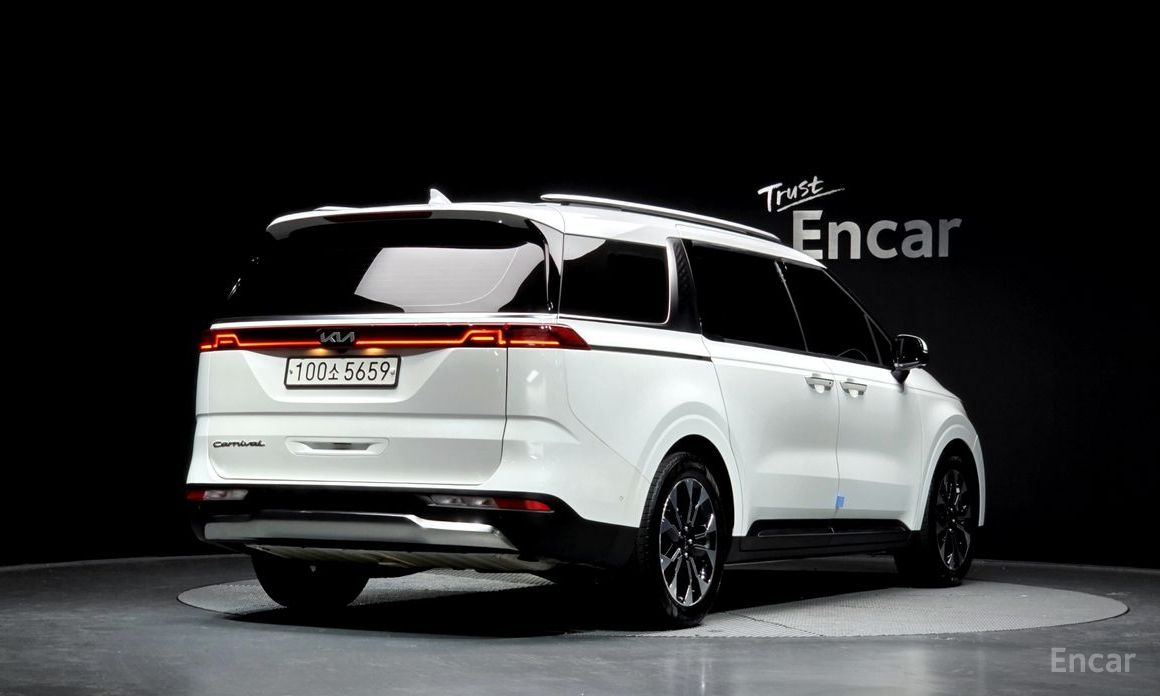  Kia Canival