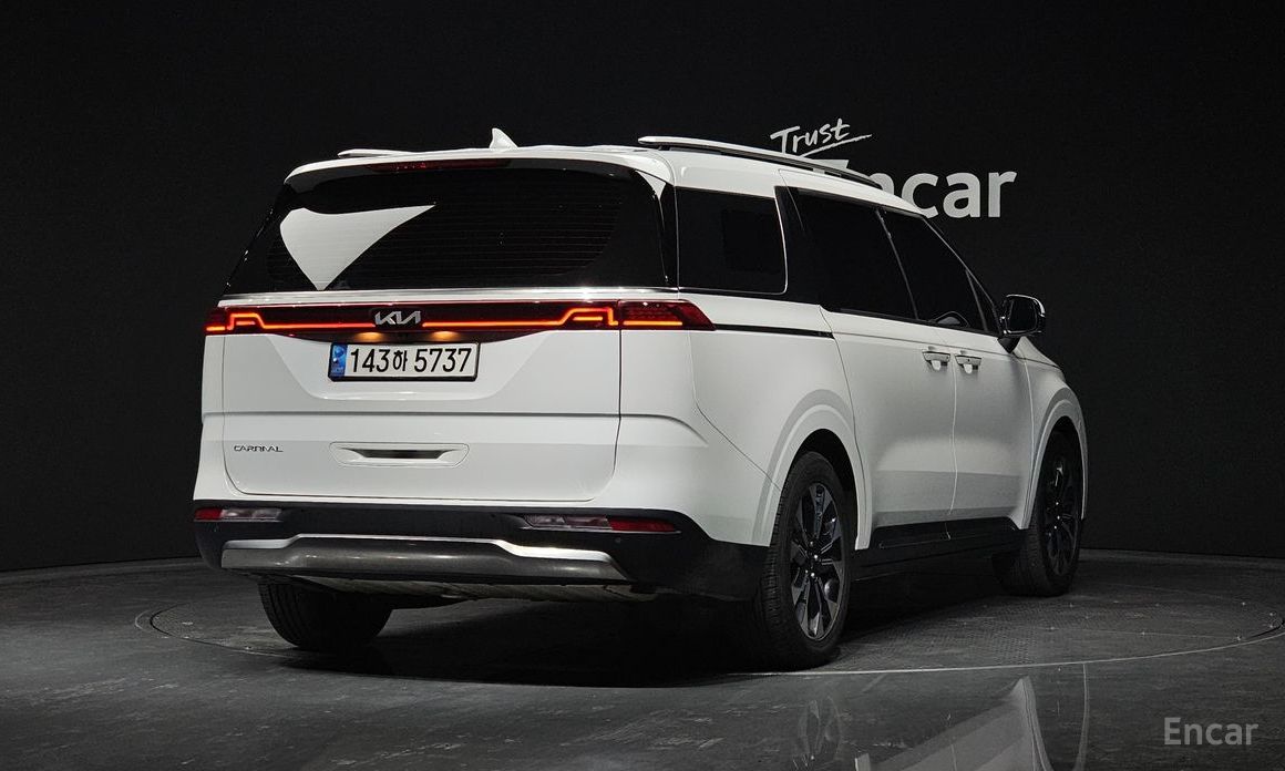  Kia Canival