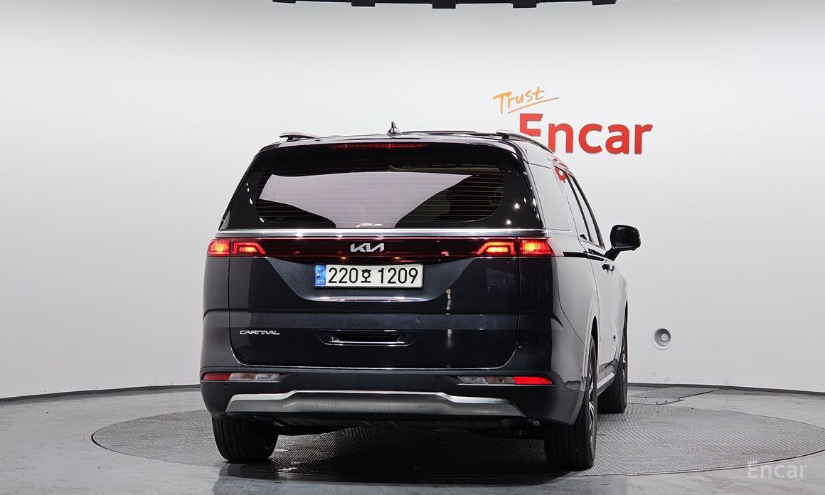  Kia Canival