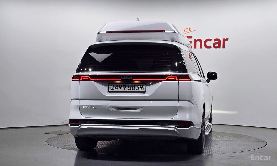  Kia Canival