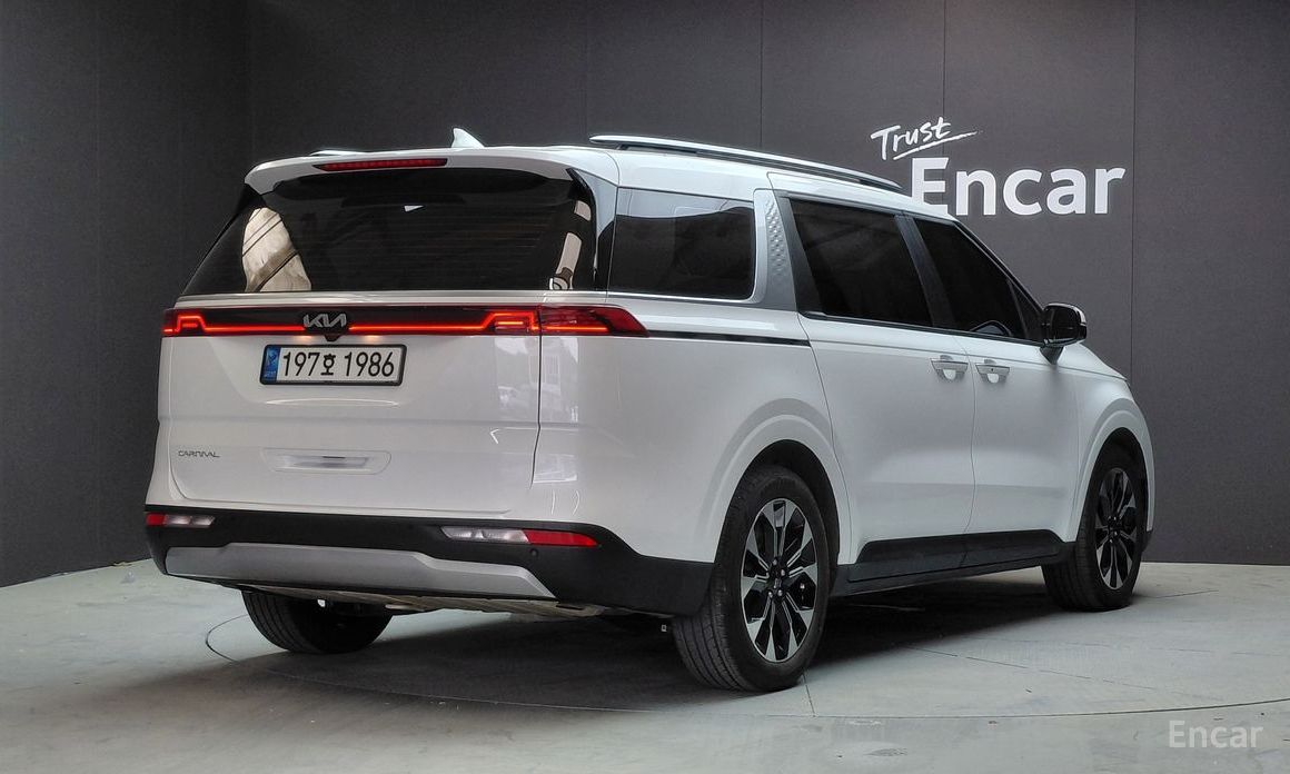  Kia Canival