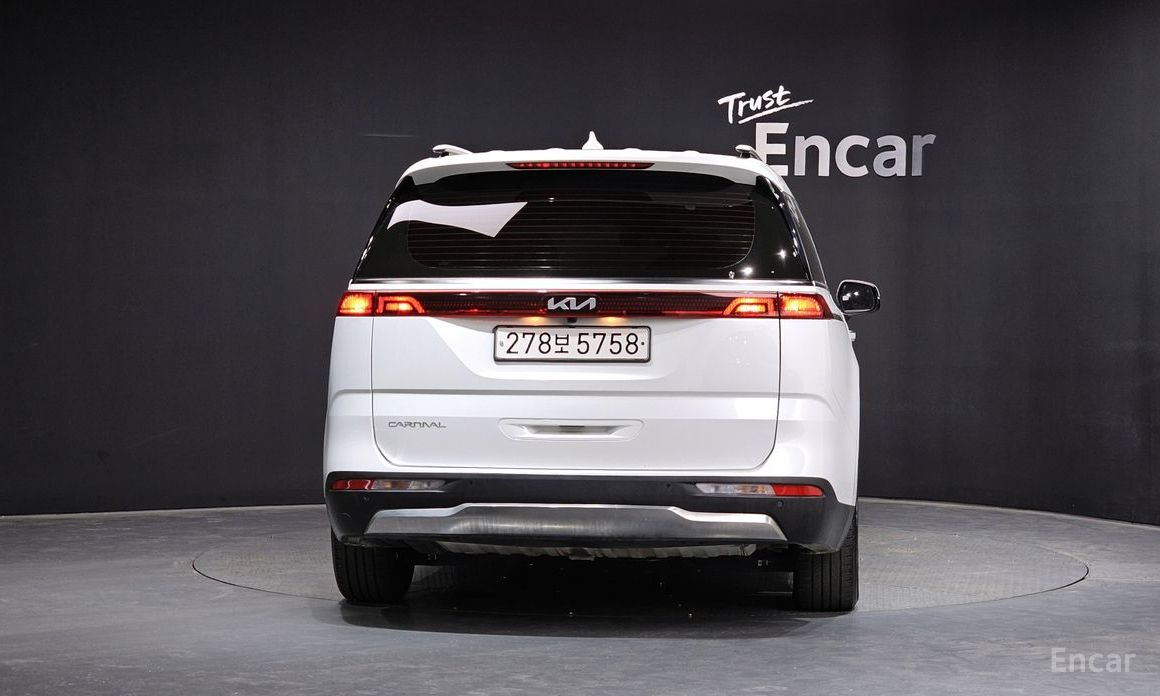  Kia Canival