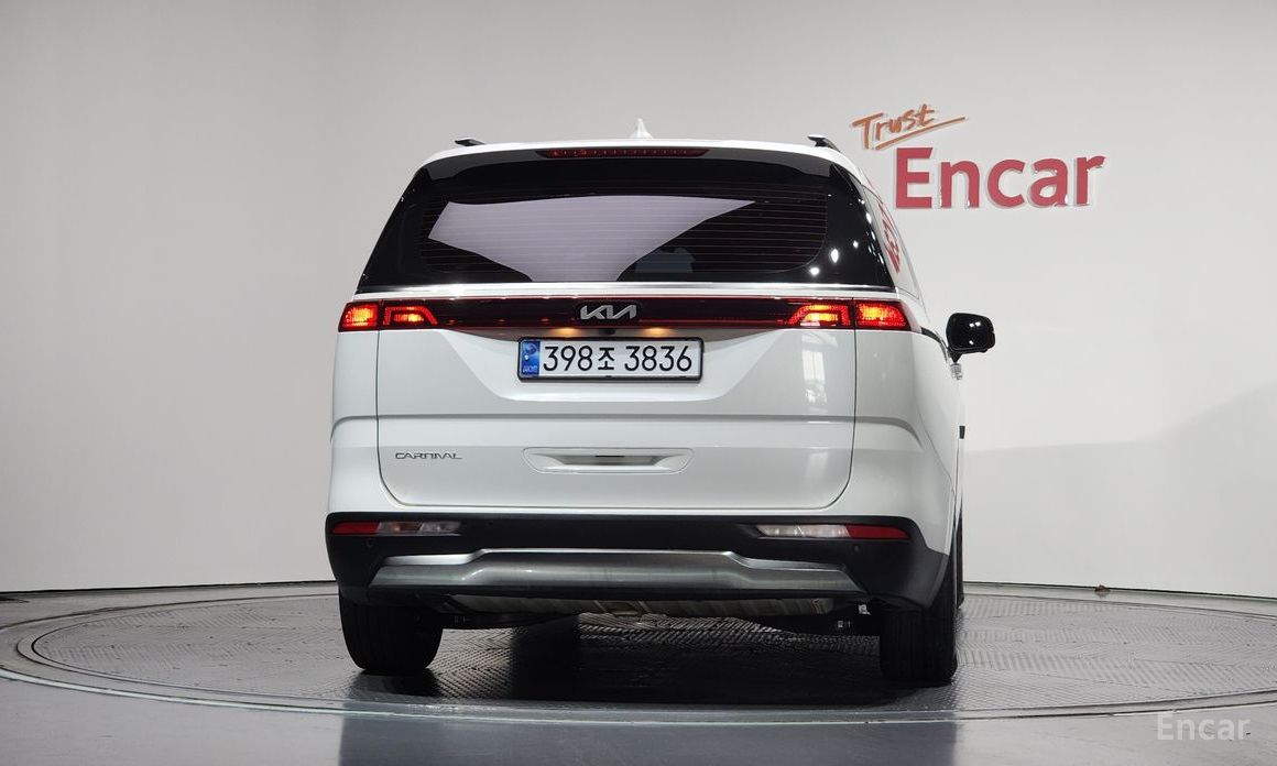  Kia Canival