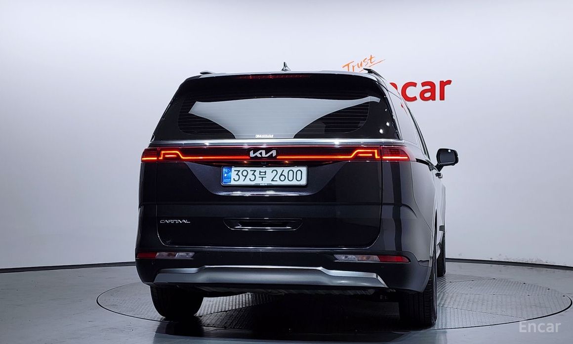  Kia Canival