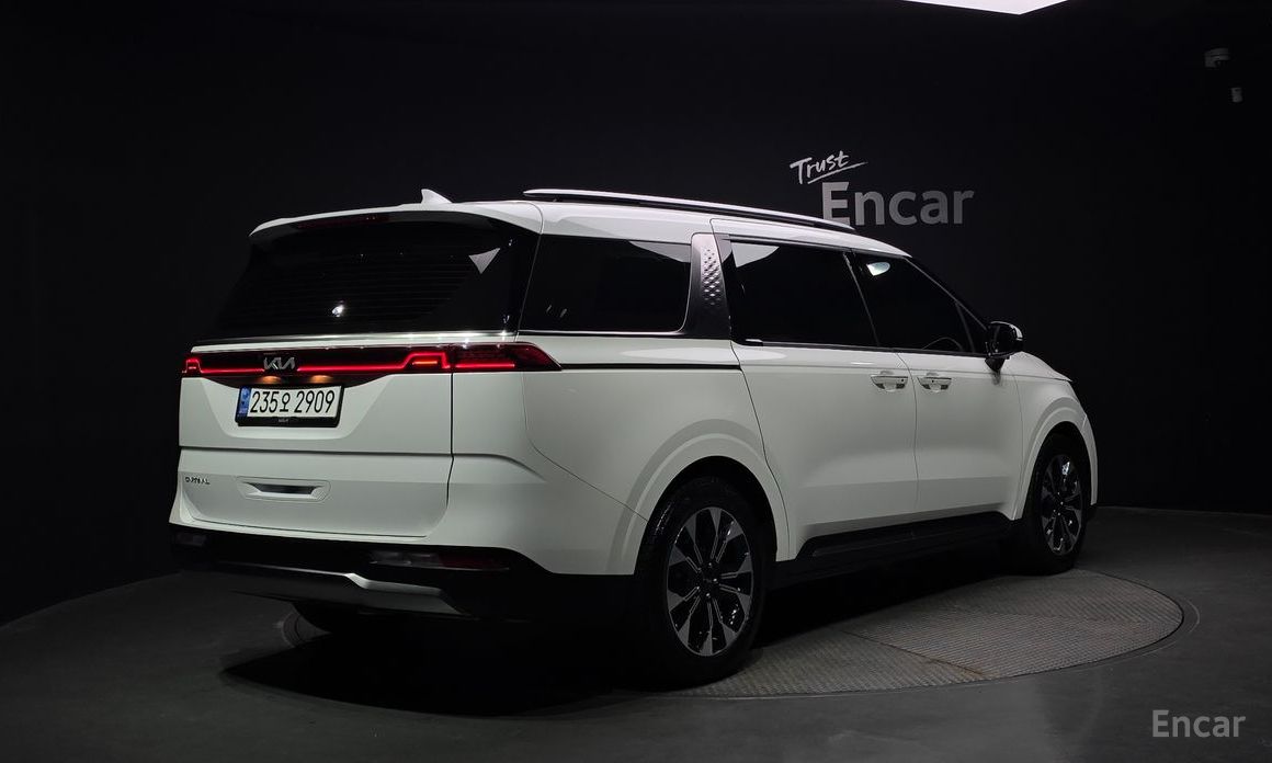  Kia Canival