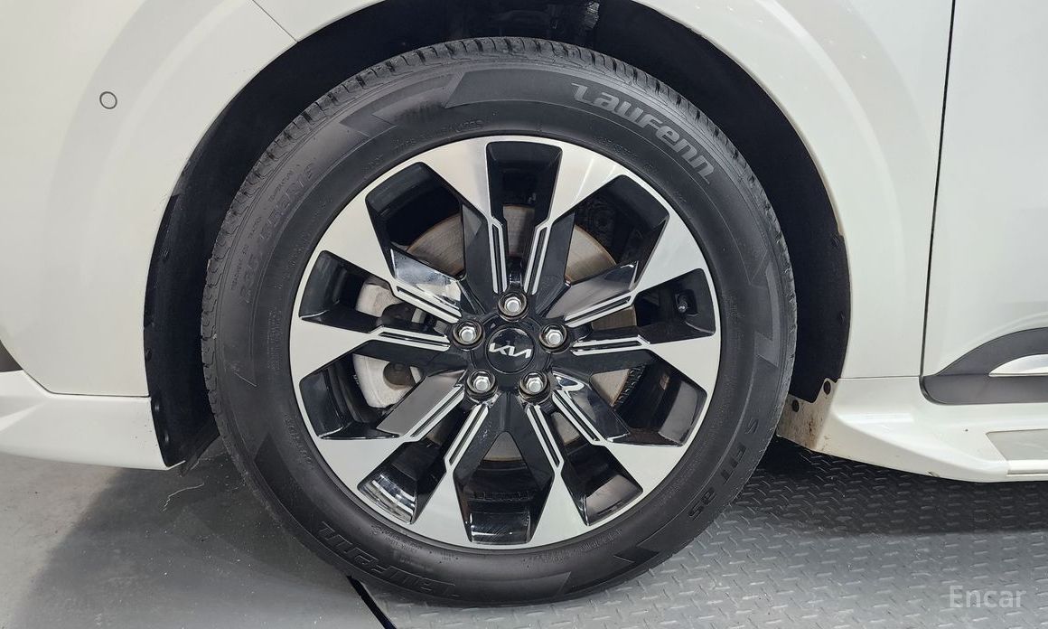  Kia Canival