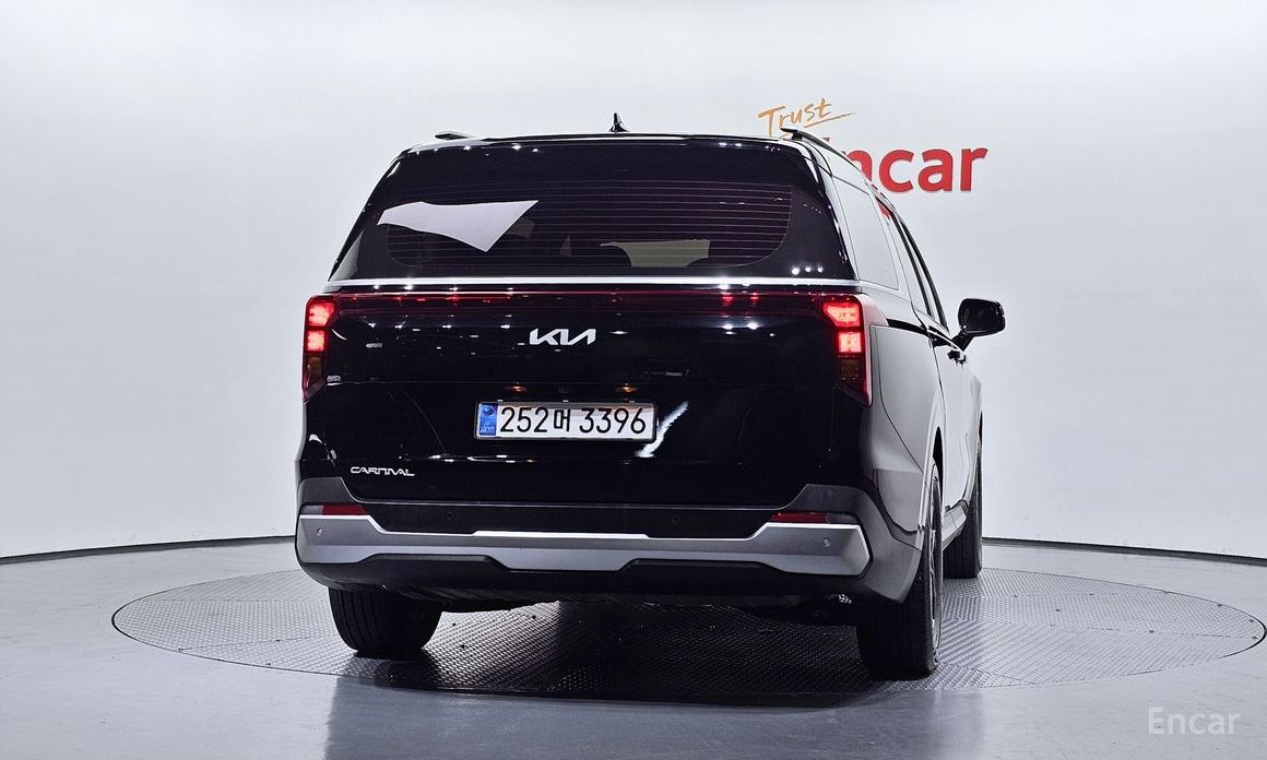  Kia Canival