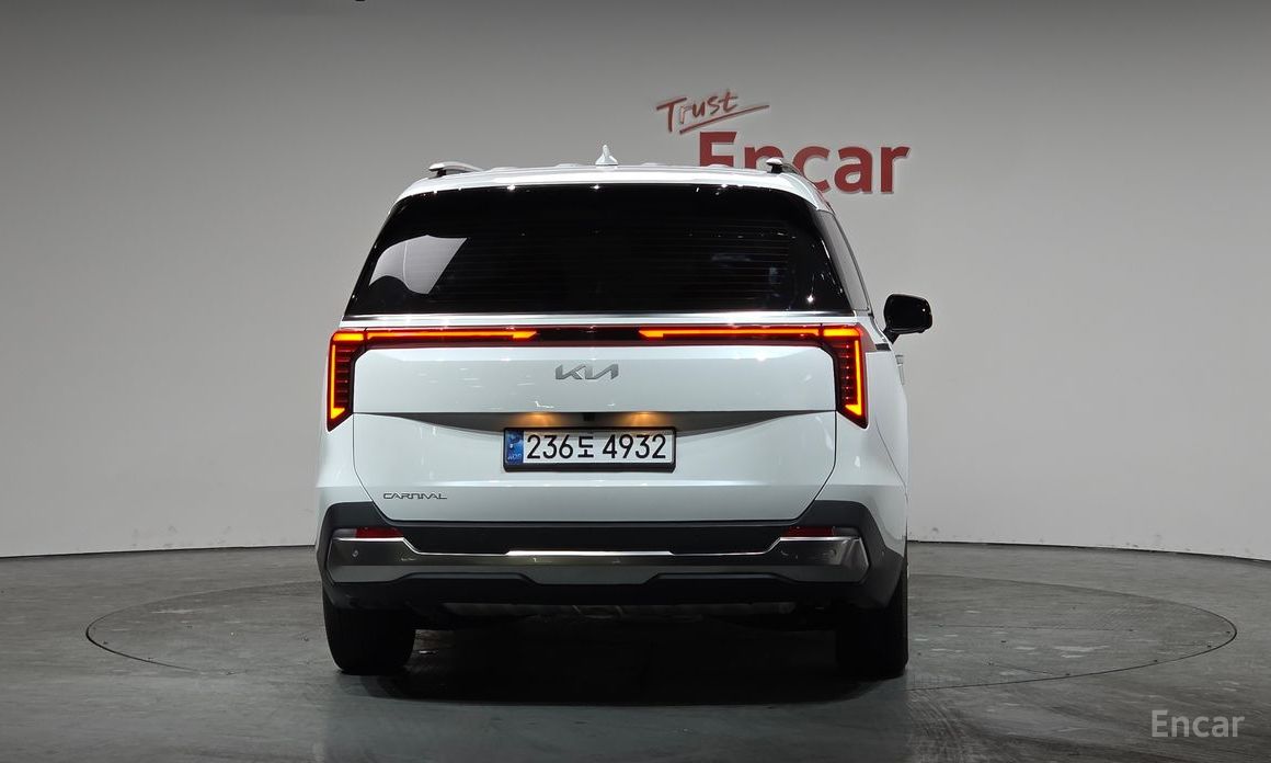  Kia Canival