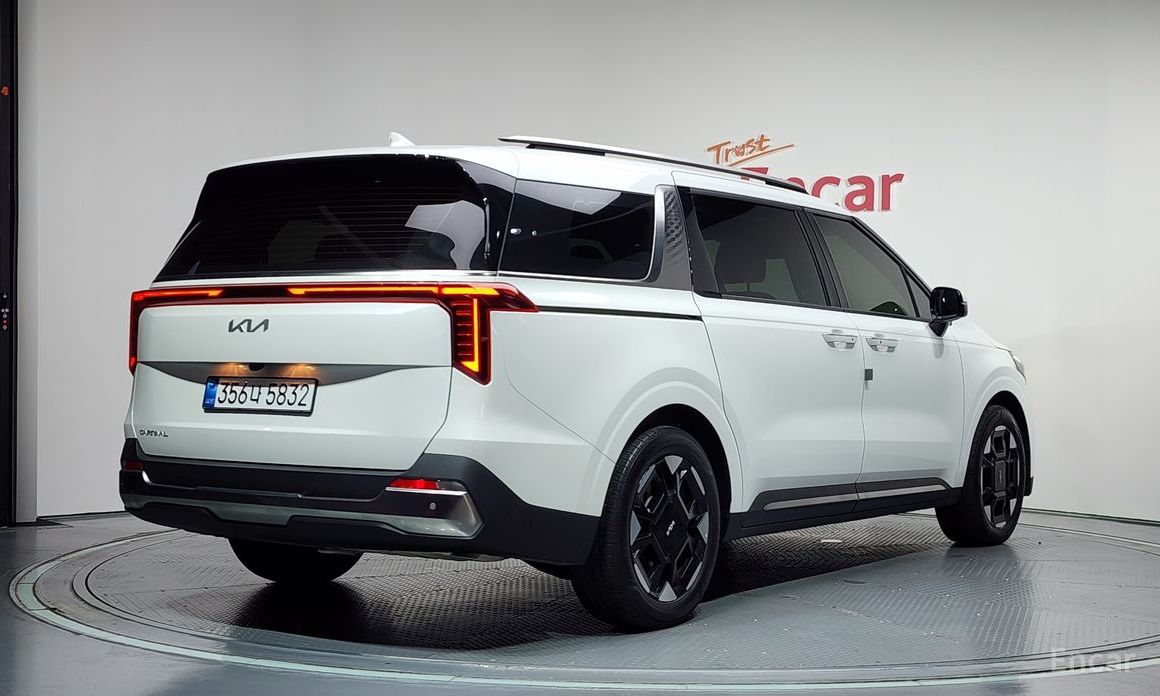  Kia Canival