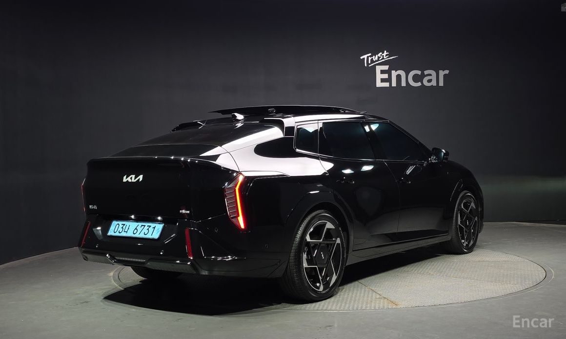  Kia EV4