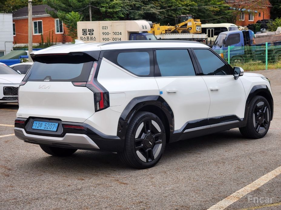  Kia EV9
