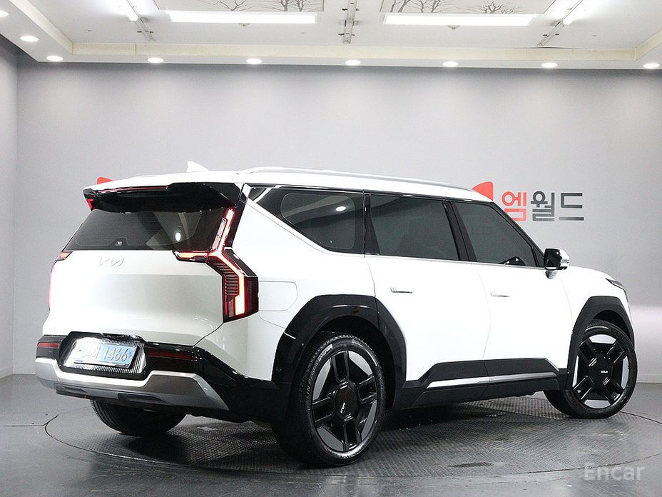  Kia EV9