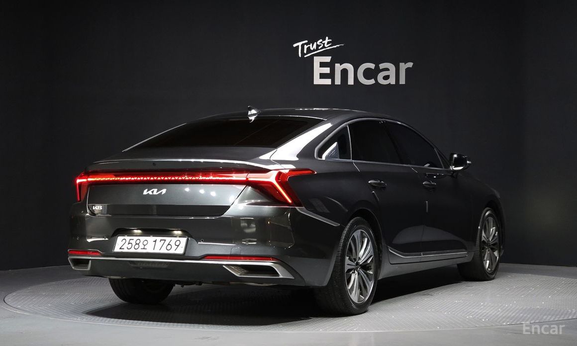  Kia K8