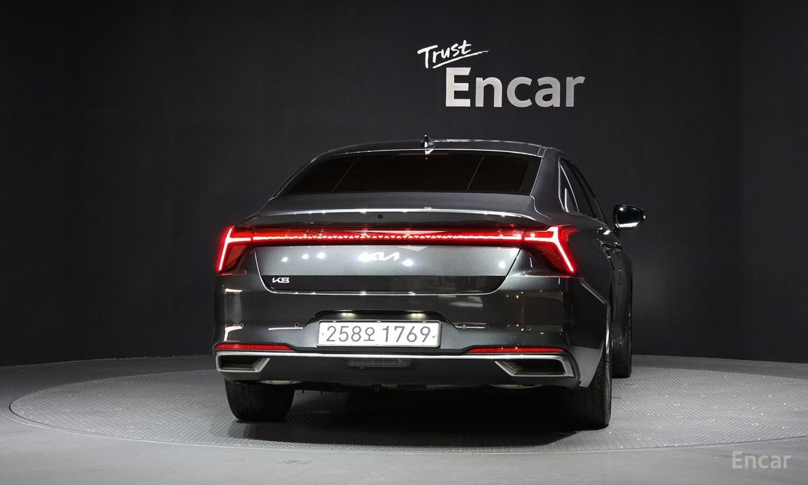  Kia K8
