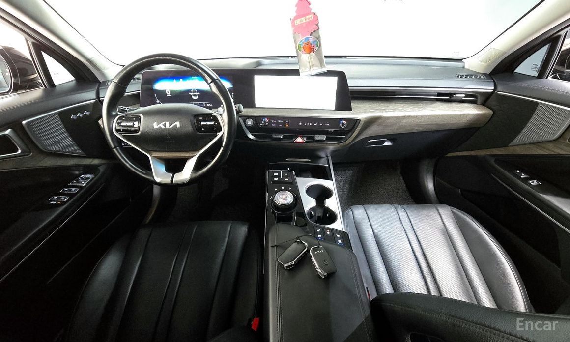  Kia K8