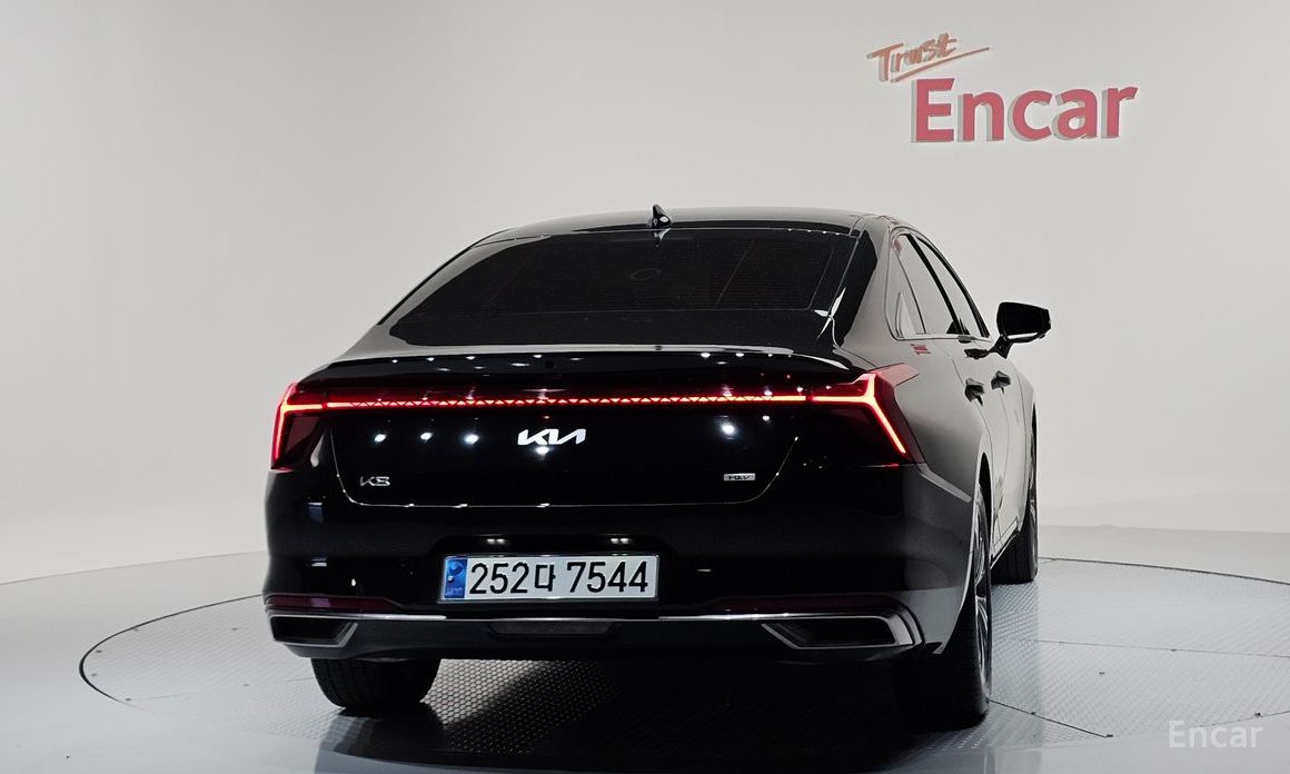  Kia K8
