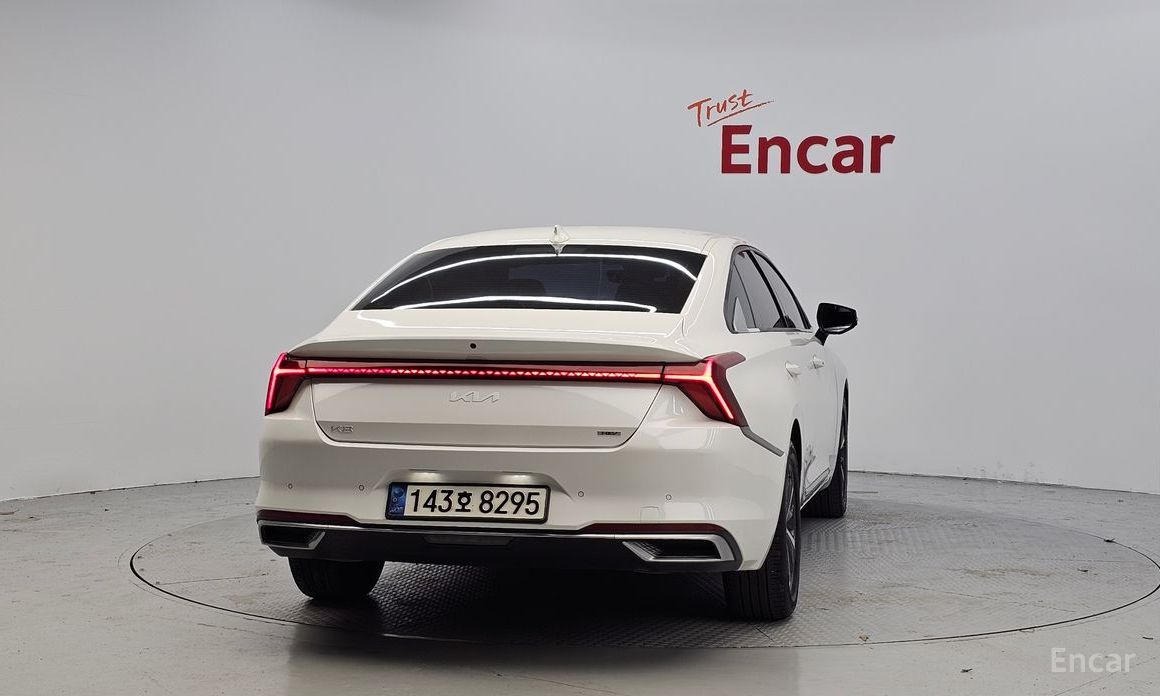  Kia K8
