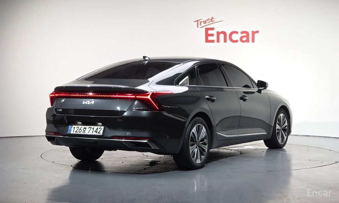  Kia K8