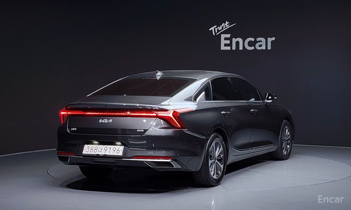  Kia K8