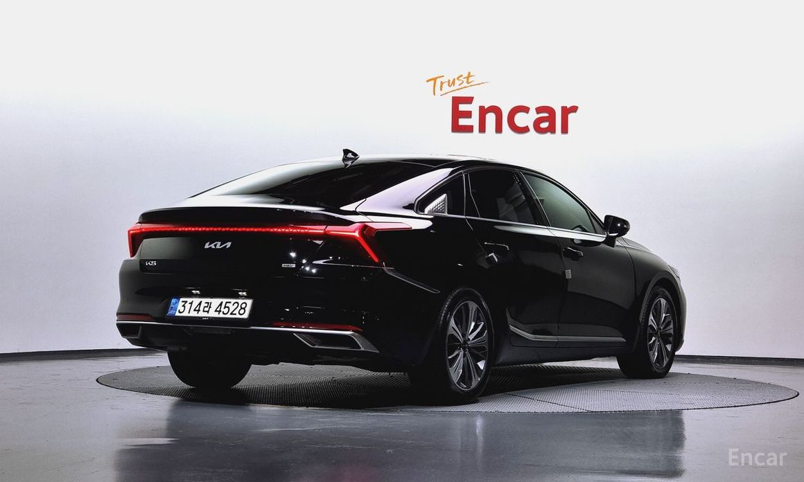  Kia K8