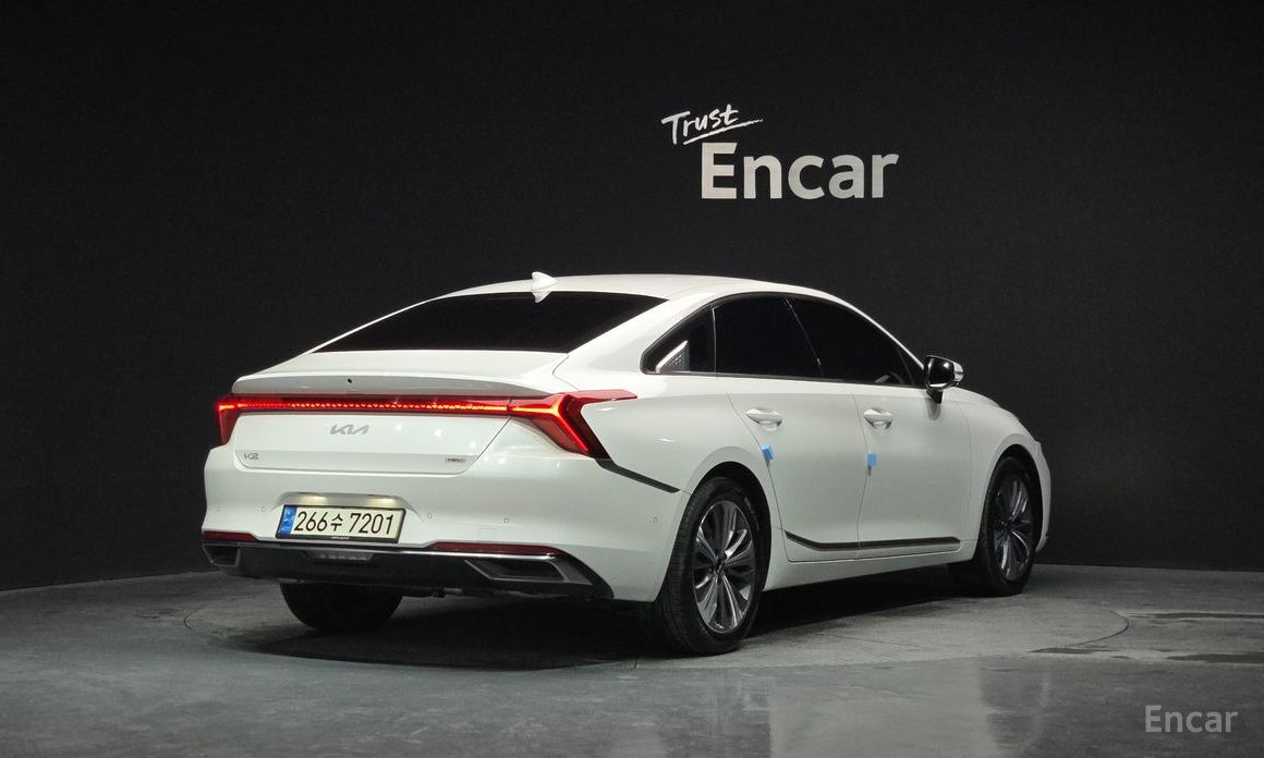  Kia K8