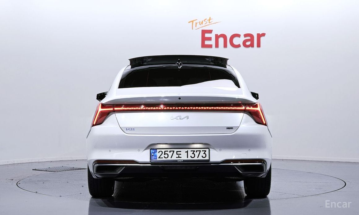  Kia K8