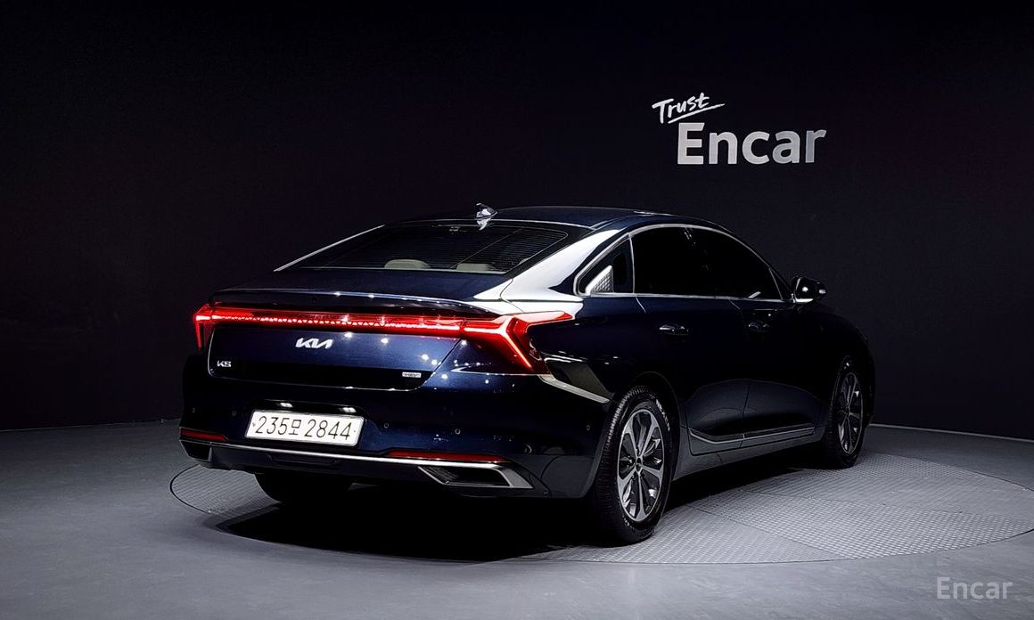  Kia K8